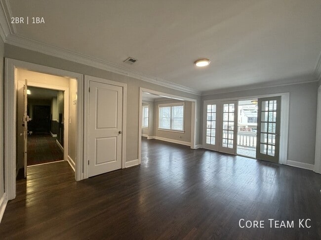 Building Photo - 217 E 46th St Unit 211-5E