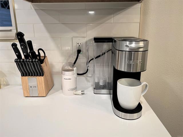 Photo - 3589 Nina St