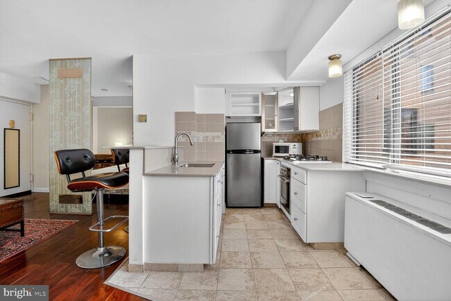 Photo - 3701 Connecticut Ave NW Unit 411