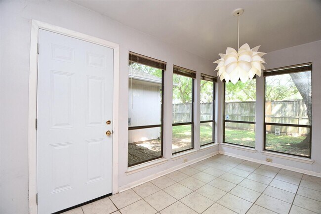 Photo - 7718 Moondance Ln