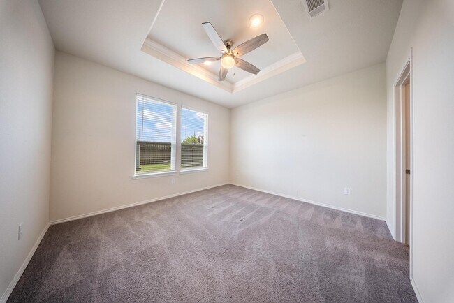 Photo - 25631 Bottlebrush Sedge St