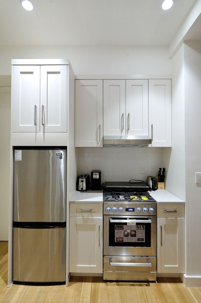 Photo - 353 W 46th St Unit SI ID1323931P
