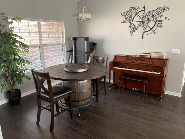 Photo - 2242 Stonewood Ln