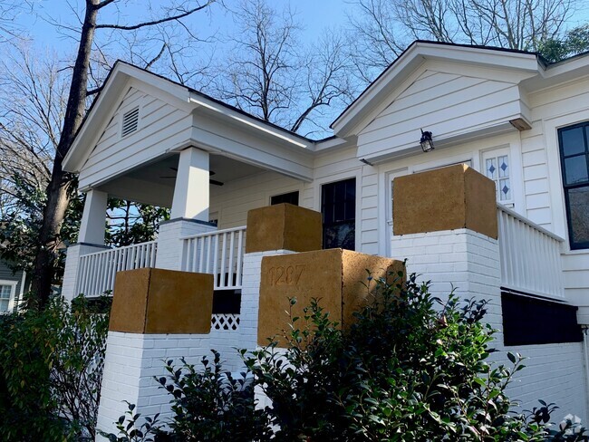 Building Photo - 1287 Euclid Ave NE Rental