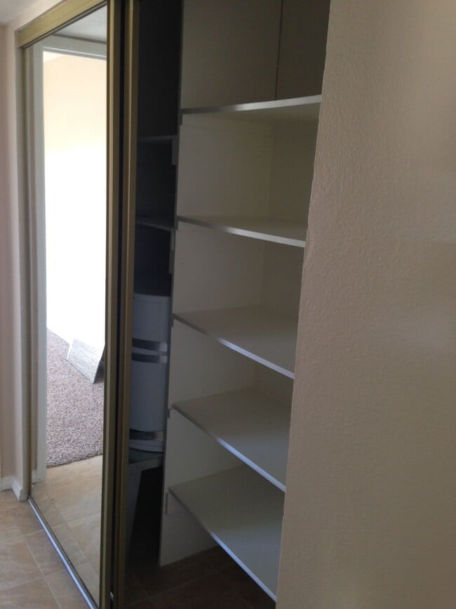 Photo - 12835 10th St Unidad 64 Rental