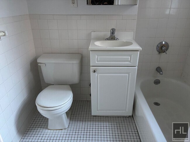 Photo - AMSTERDAM AVENUE Unit 6D