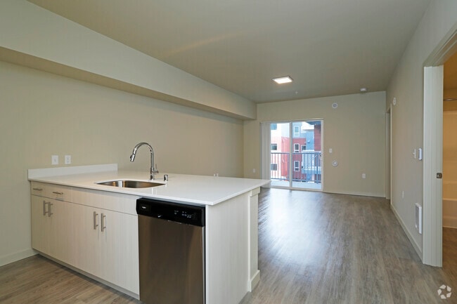 1BR, 1BA - 705SF