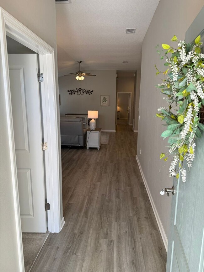 Photo - Fully Furnished, 3 Bed, 2 Bath, Turnkey ANNUAL Lease in the Village of Lake Denham