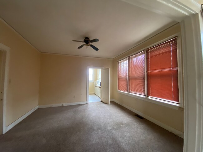 Photo - 1210 S Schiller St