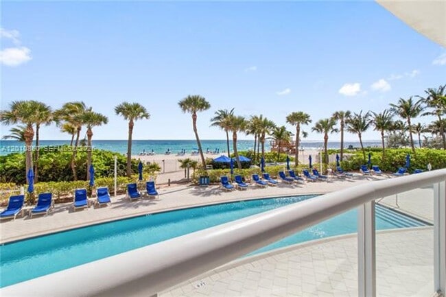 Building Photo - 18671 Collins Ave Unit 18671 Collins Ave # 202