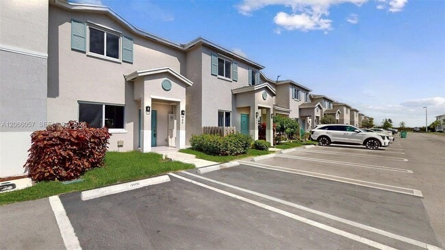 Photo - 388 NW 12th Pl
