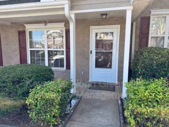 Photo - 612 Graythorn Ln