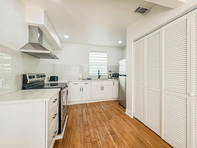 Photo - 3608 Eagle St