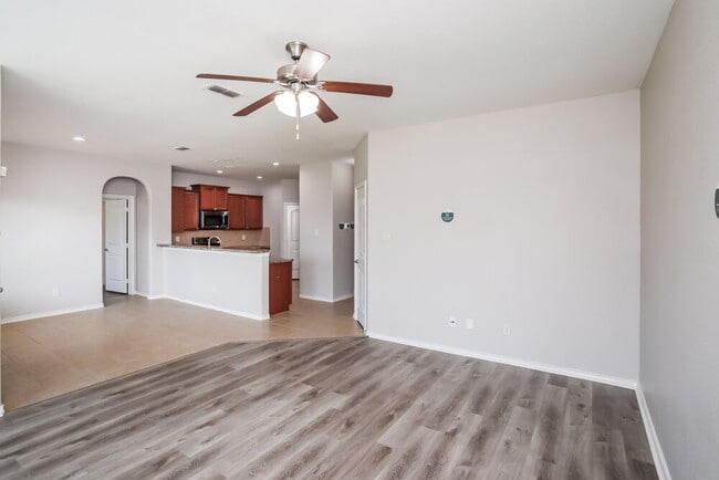 Photo - 5126 Meadow Ln