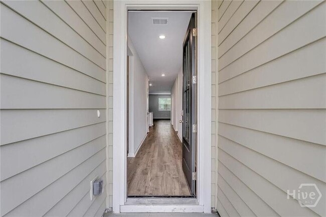 Photo - 201 Coby Ln