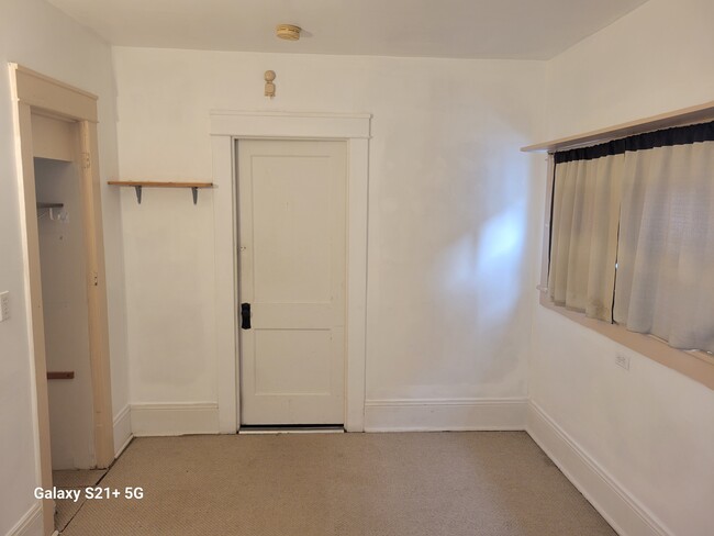 Photo - 1022/1024 W 30th
