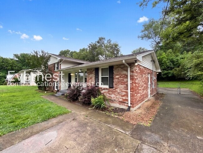 Photo - 130 Roberta Dr