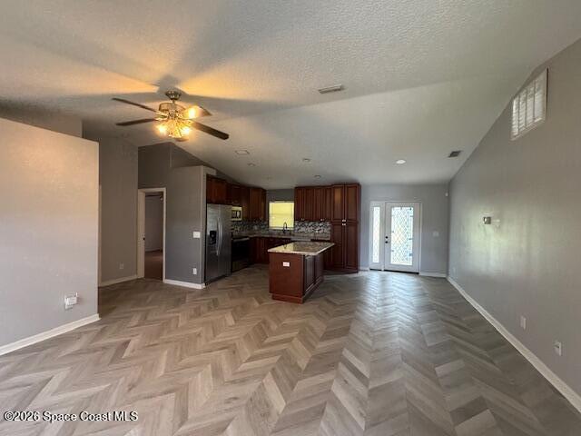 710 Avalon St SE