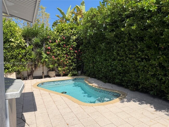 Photo - 616 SW 88th Pl E