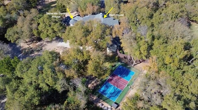 Building Photo - 3627 Stoneridge Rd