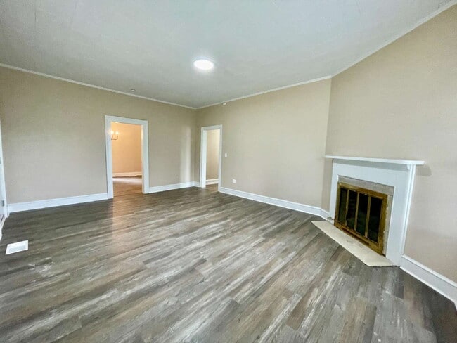 Photo - Spacious Newly Renovated 4-Bedroom Farmhou...