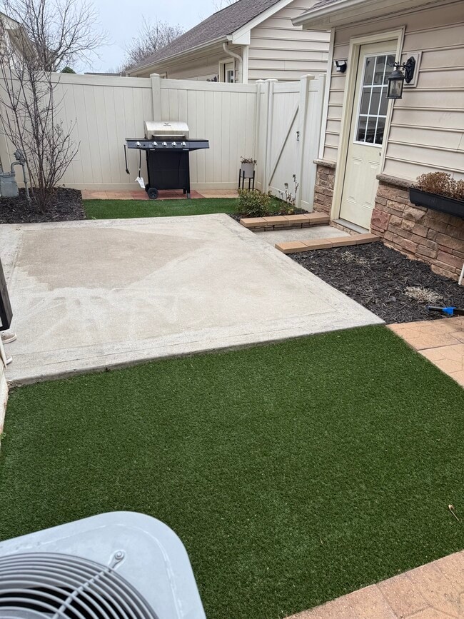 Photo - 8311 Viewpoint Ln