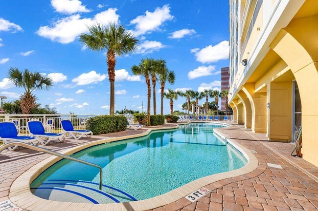 Photo - 2000 N Ocean Blvd Unidad ID1268070P