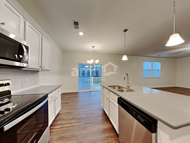 Photo - 130 Alaina Ct