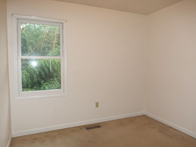 Photo - 1724 Emerald St