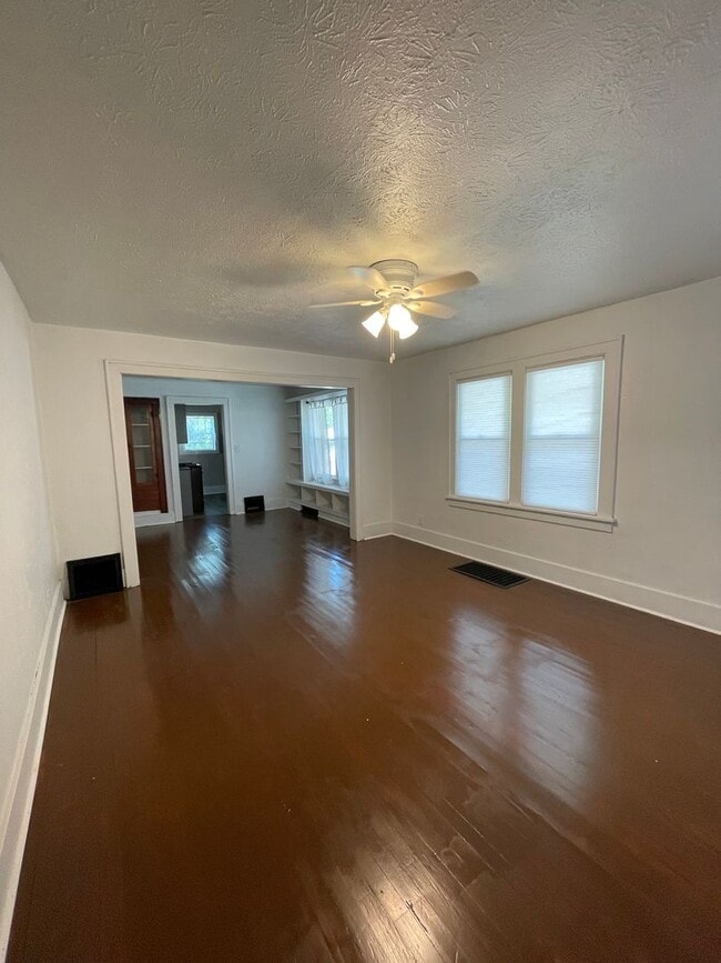 Photo - Three Bedroom Single Family Home Near Loeb Stadium