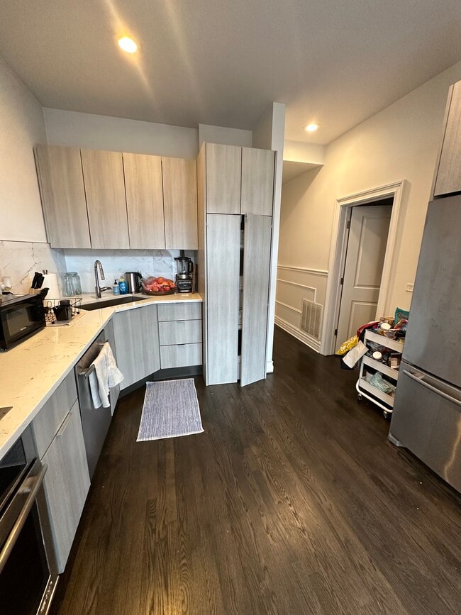 Photo - 2111 N Dayton St