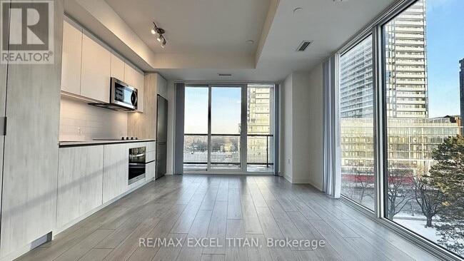 Photo - 5858 Yonge St Unit 619