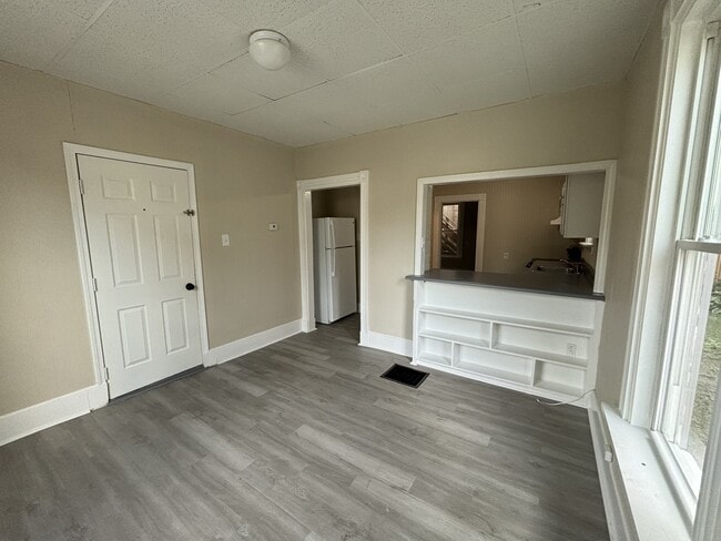 53 S Park St Unit 1