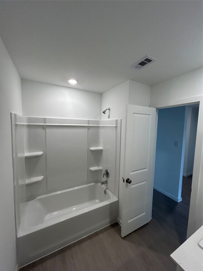 Building Photo - 26838 Rosebay Wds Dr
