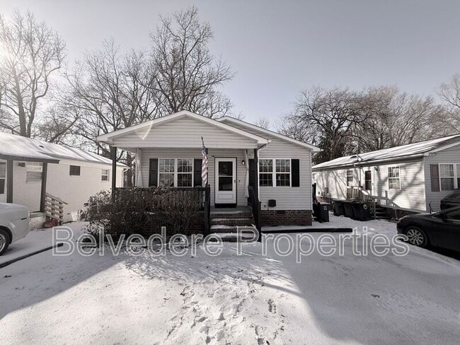 Building Photo - 415 N Dudley St