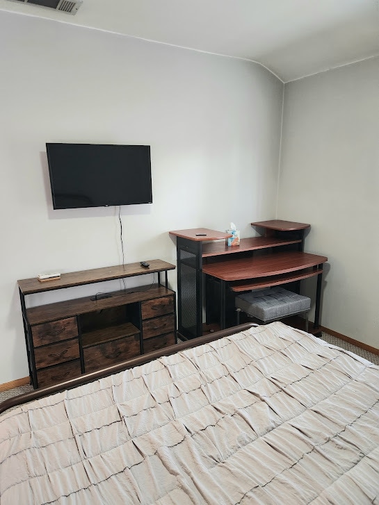 Photo - 19144 Calvert St