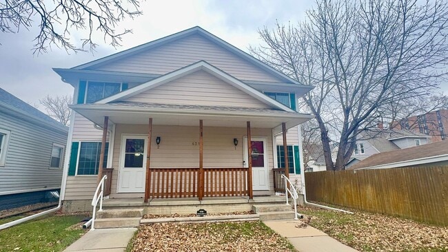 Building Photo - 4318 N 60th St Unit 4318 N 60th St #2