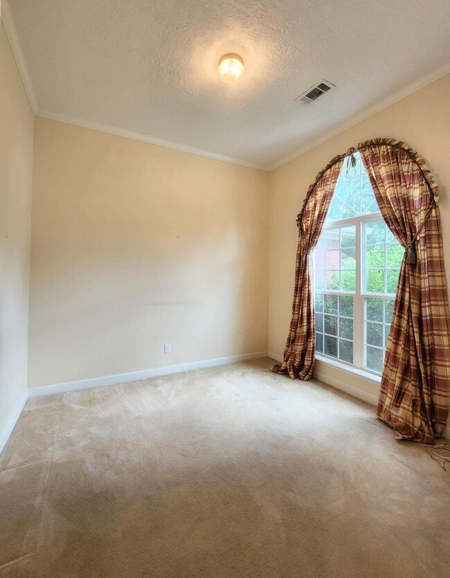 Photo - 241 Bainbridge Dr