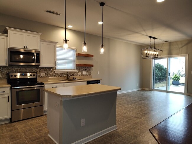 Photo - Beautiful Ranch Style home located in the Creekshire Village community!