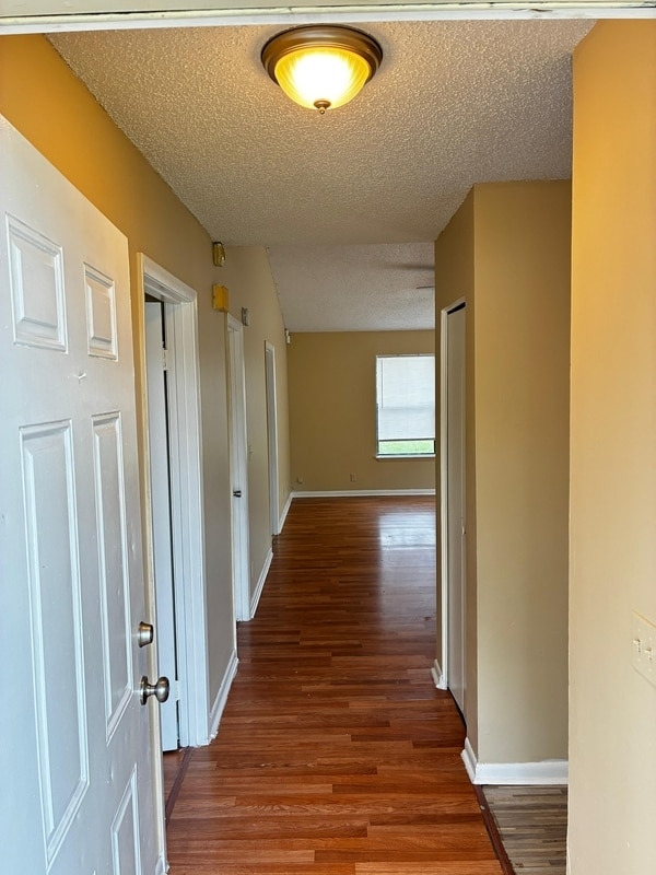 Photo - 10706 Meadowlea Dr