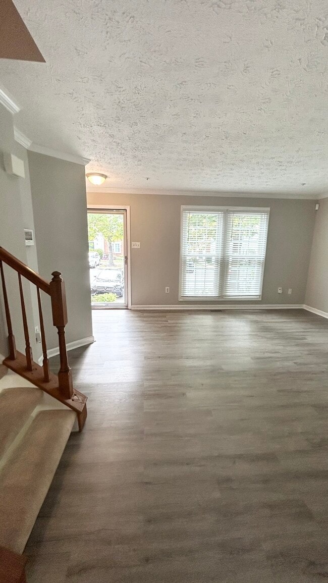 sala de estar - 8018 Brightlight Pl