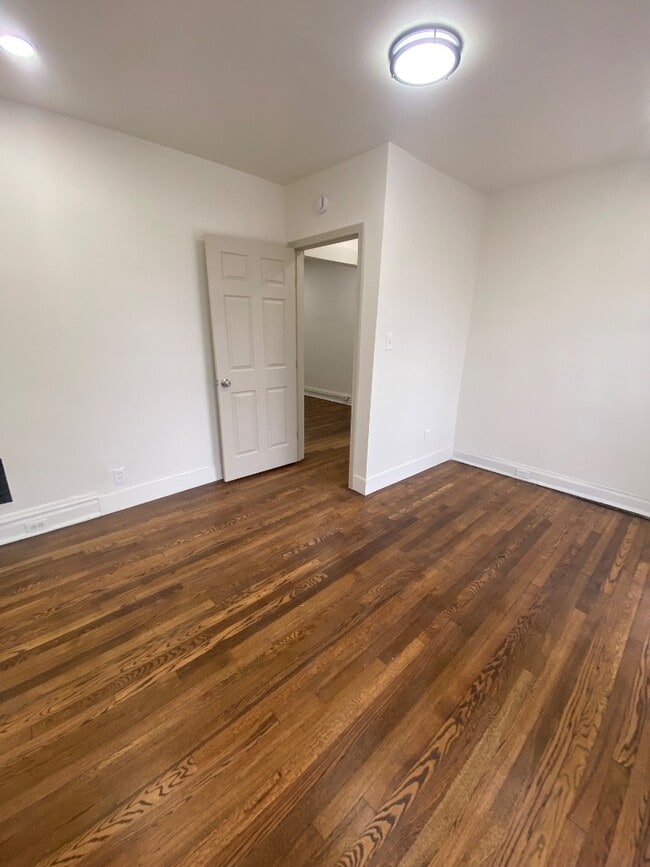 Photo - 4746 S Grand Blvd Unidad 2N