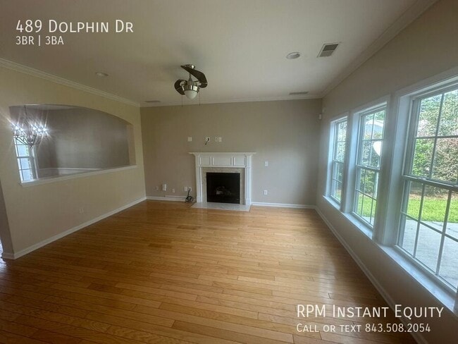 Photo - 489 Dolphin Dr