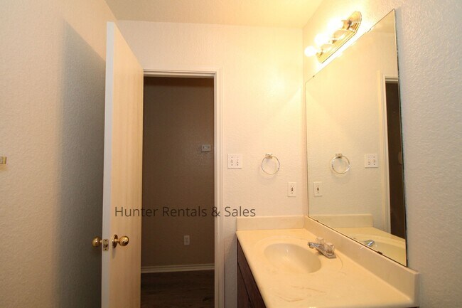 Photo - Alright Alma!