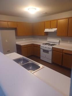 Photo - 2219 Creekside Ln