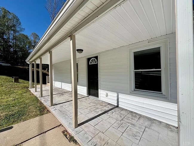 Photo - 207 V.E.S. Rd