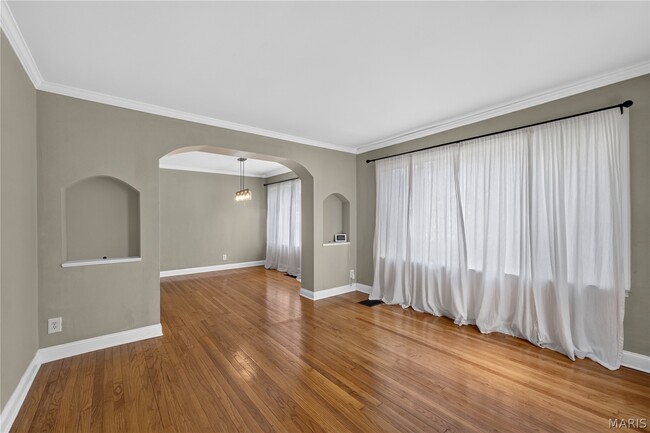 Photo - 109 Handlan Ct