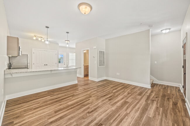 Photo - 137 N Franklin Ave