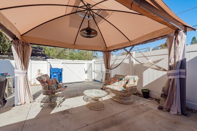 Photo - 819 10th St SW