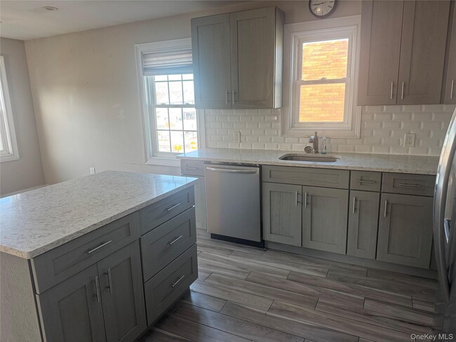 Photo - 614 Monroe Blvd Unit Upper